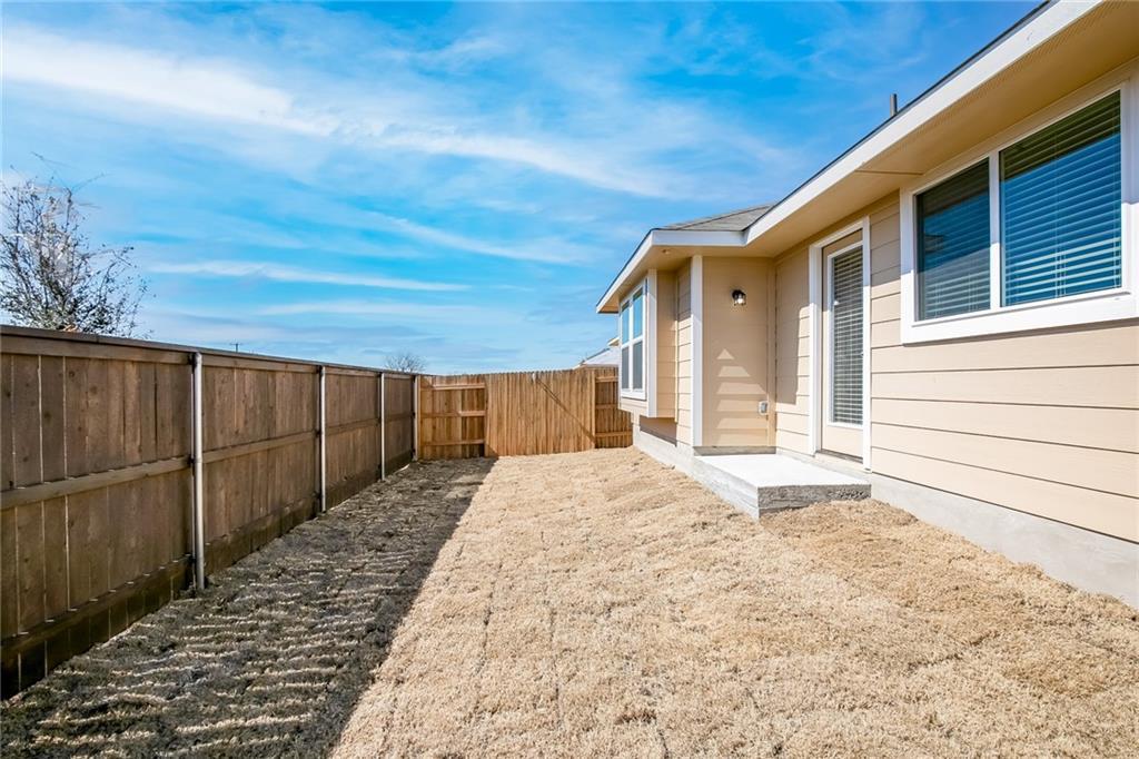 2036 Mar Vista Ln, Leander, TX 78641