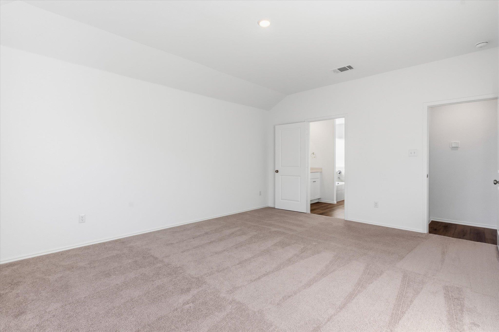 100 Greystone Ct, Marble Falls, TX 78654