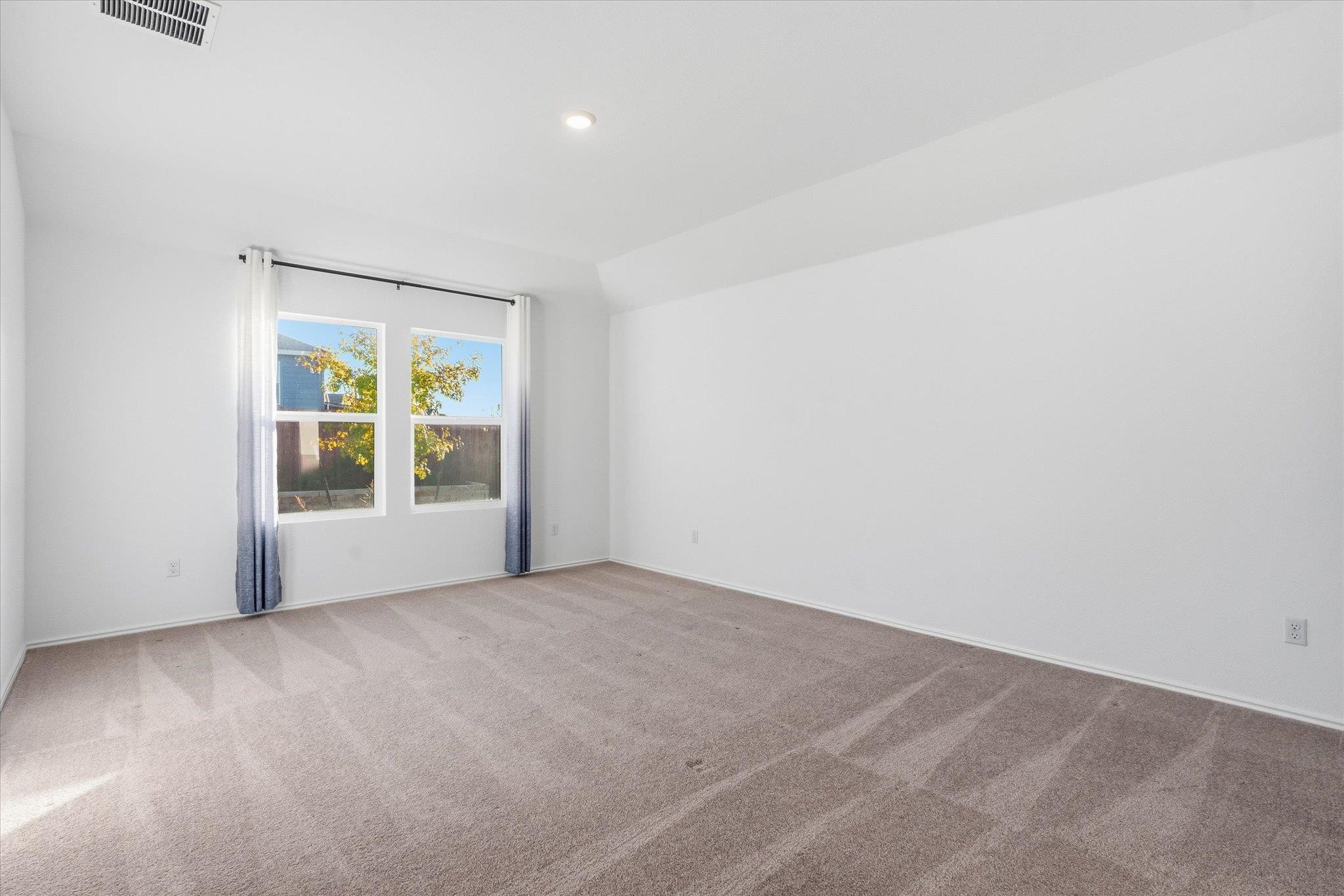 100 Greystone Ct, Marble Falls, TX 78654