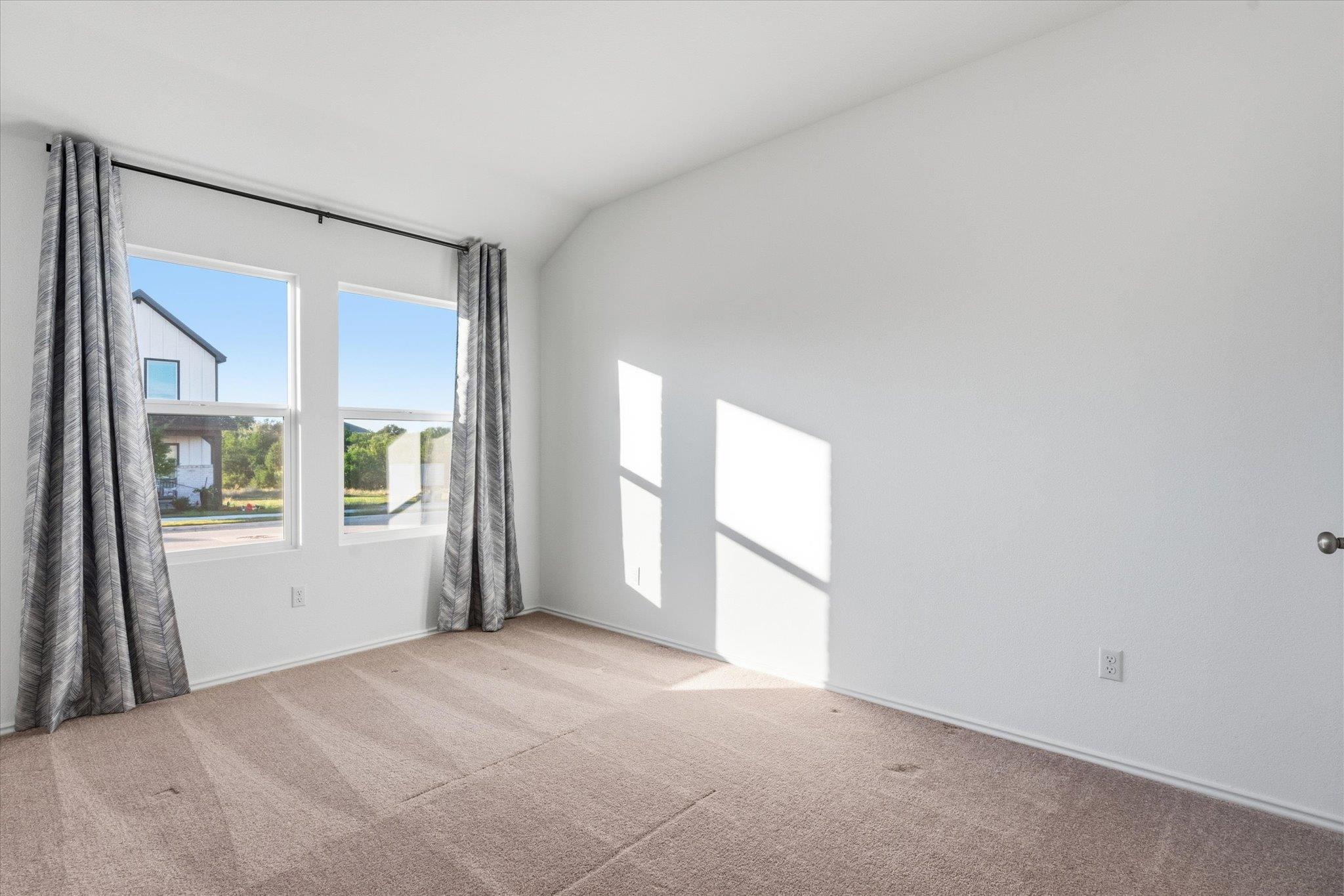 100 Greystone Ct, Marble Falls, TX 78654