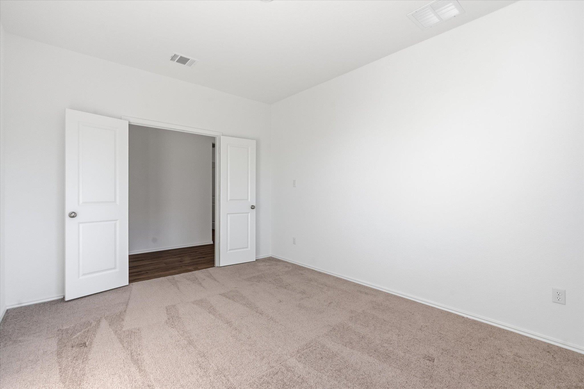 100 Greystone Ct, Marble Falls, TX 78654