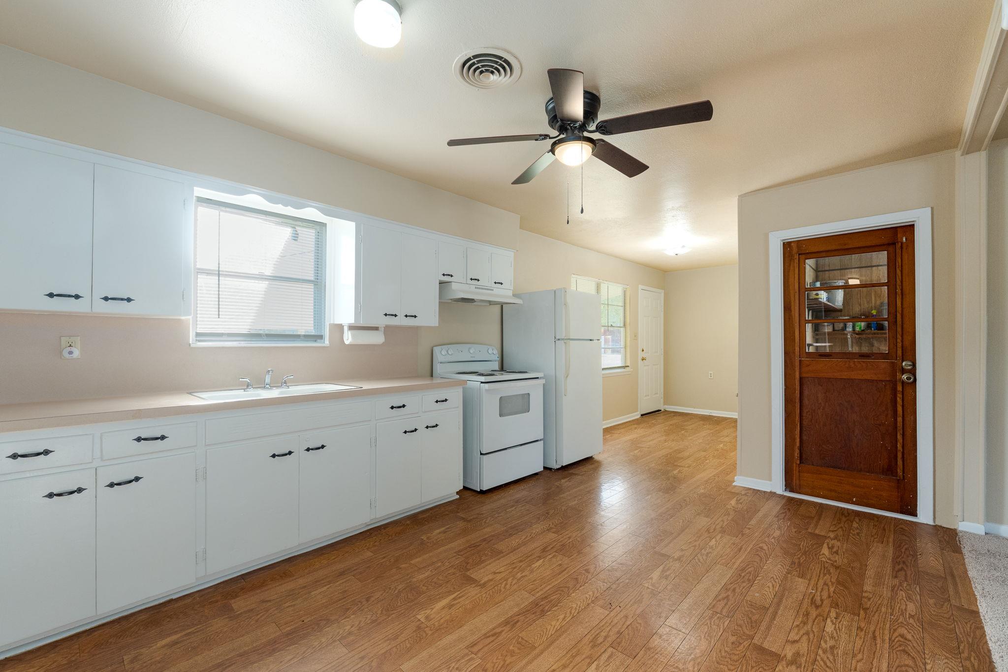 2107 Brantley Ave, Copperas Cove, TX 76522