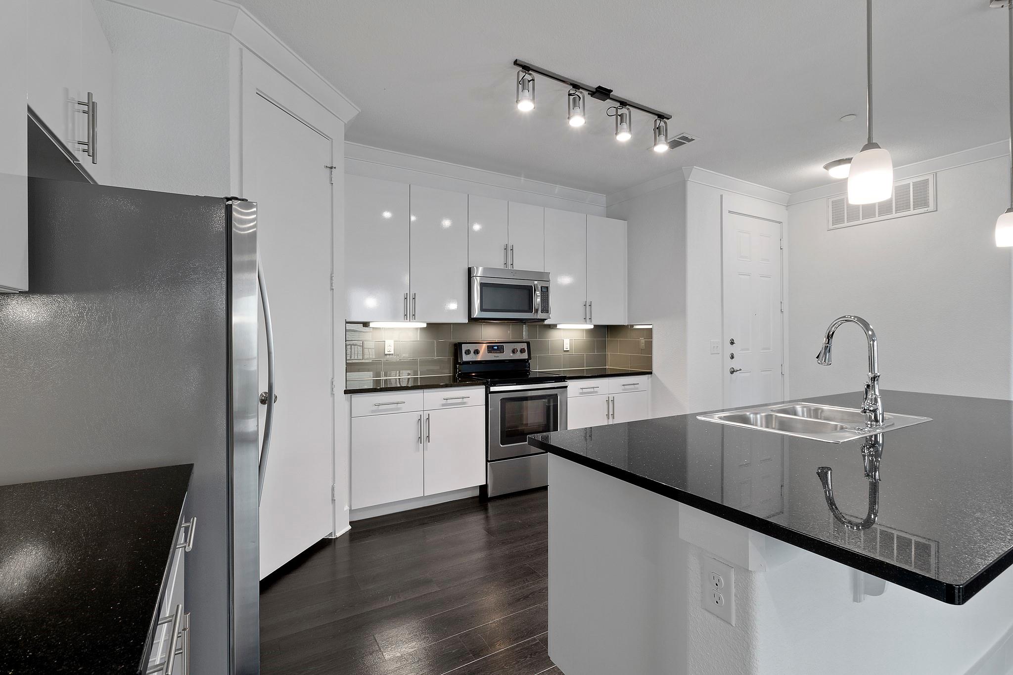 3300 Towers Blvd # 958, Seabrook, TX 77586