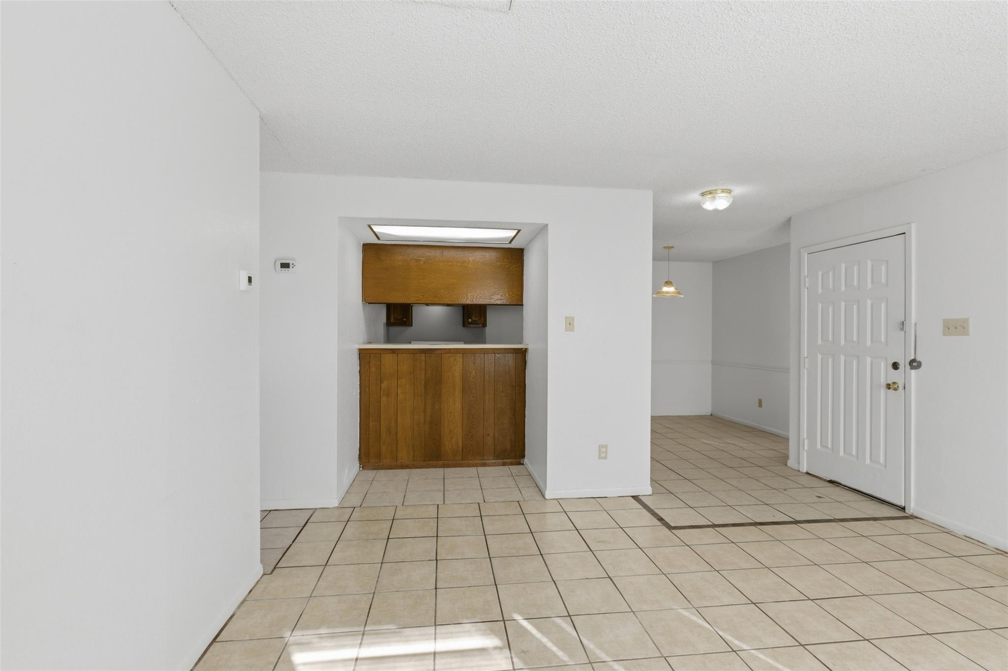 2711 Sunny Ln, Taylor, TX 76574