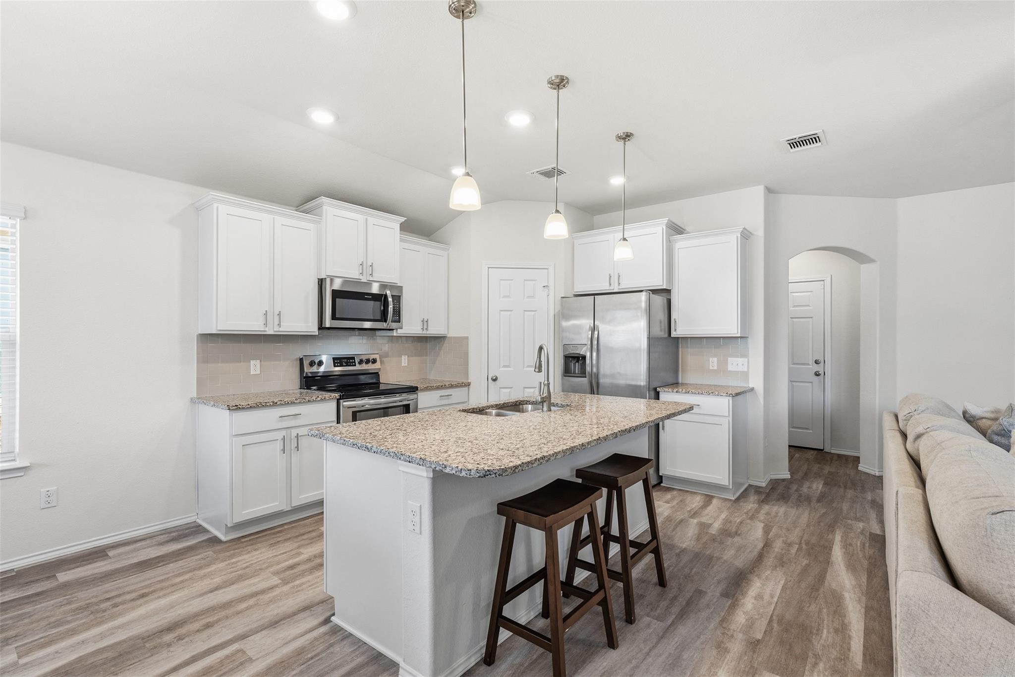 212 Bainbridge Dr, Temple, TX 76502