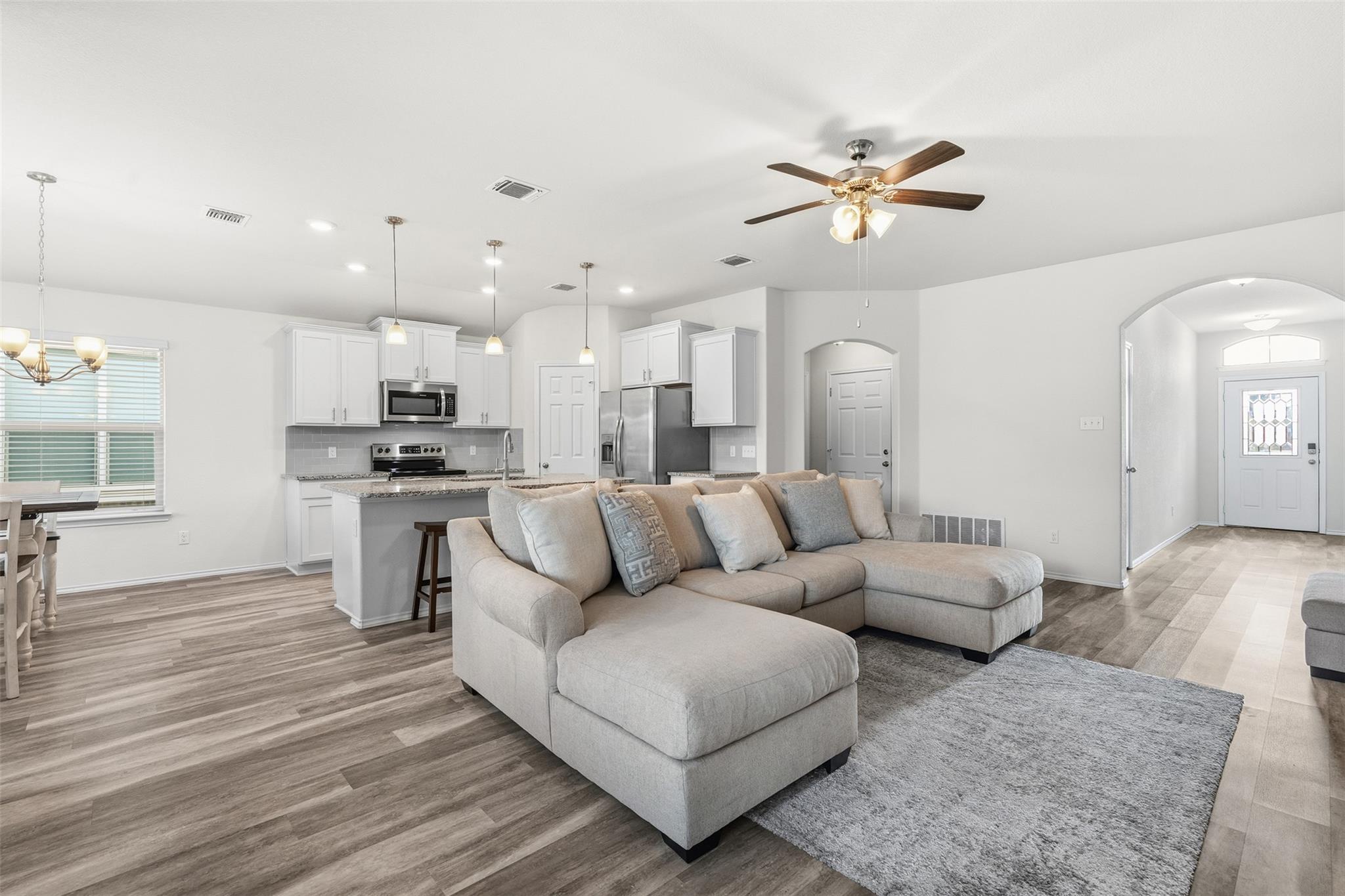 212 Bainbridge Dr, Temple, TX 76502