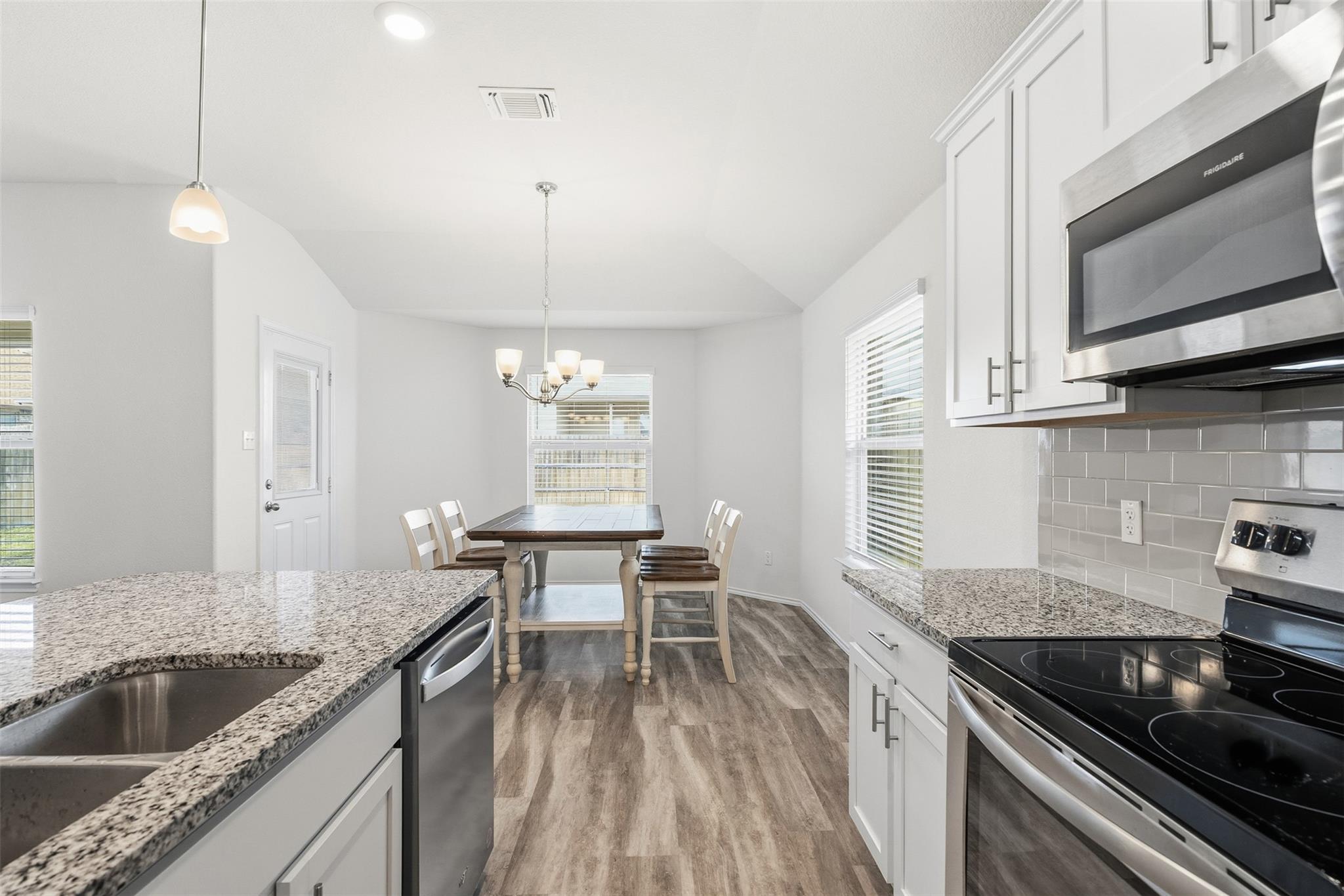 212 Bainbridge Dr, Temple, TX 76502