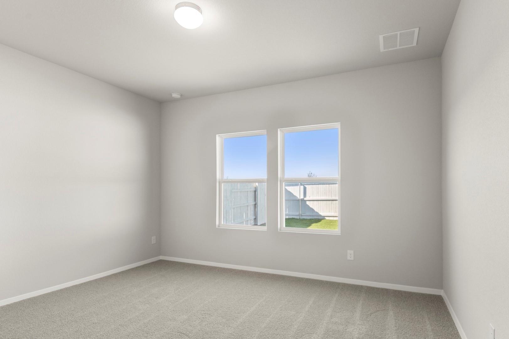 112 Bountiful Ln, Elgin, TX 78621