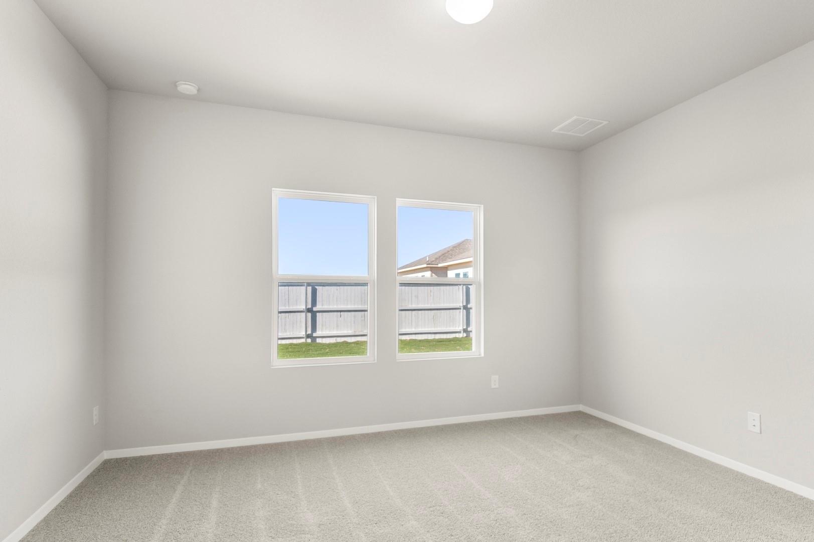 112 Bountiful Ln, Elgin, TX 78621