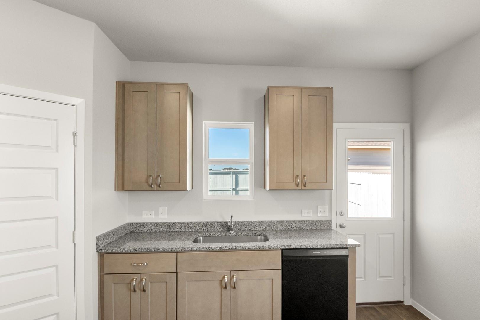 112 Bountiful Ln, Elgin, TX 78621