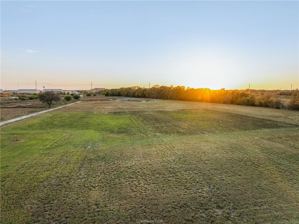 2361 Smetana Rd, Bryan, TX 77807