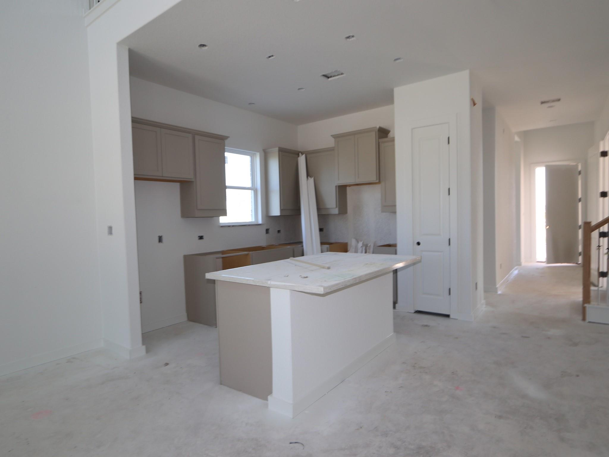 458 Bishop Wood Rd, Dripping Springs, TX 78620