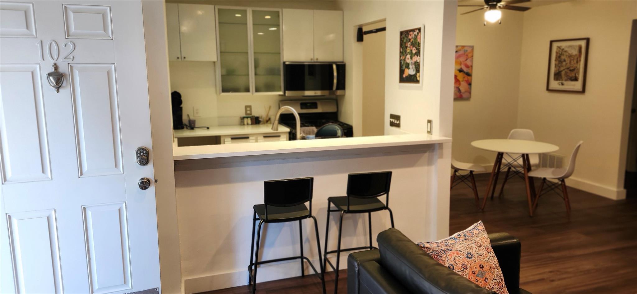 1240 Barton Hills Dr # 102, Austin, TX 78704