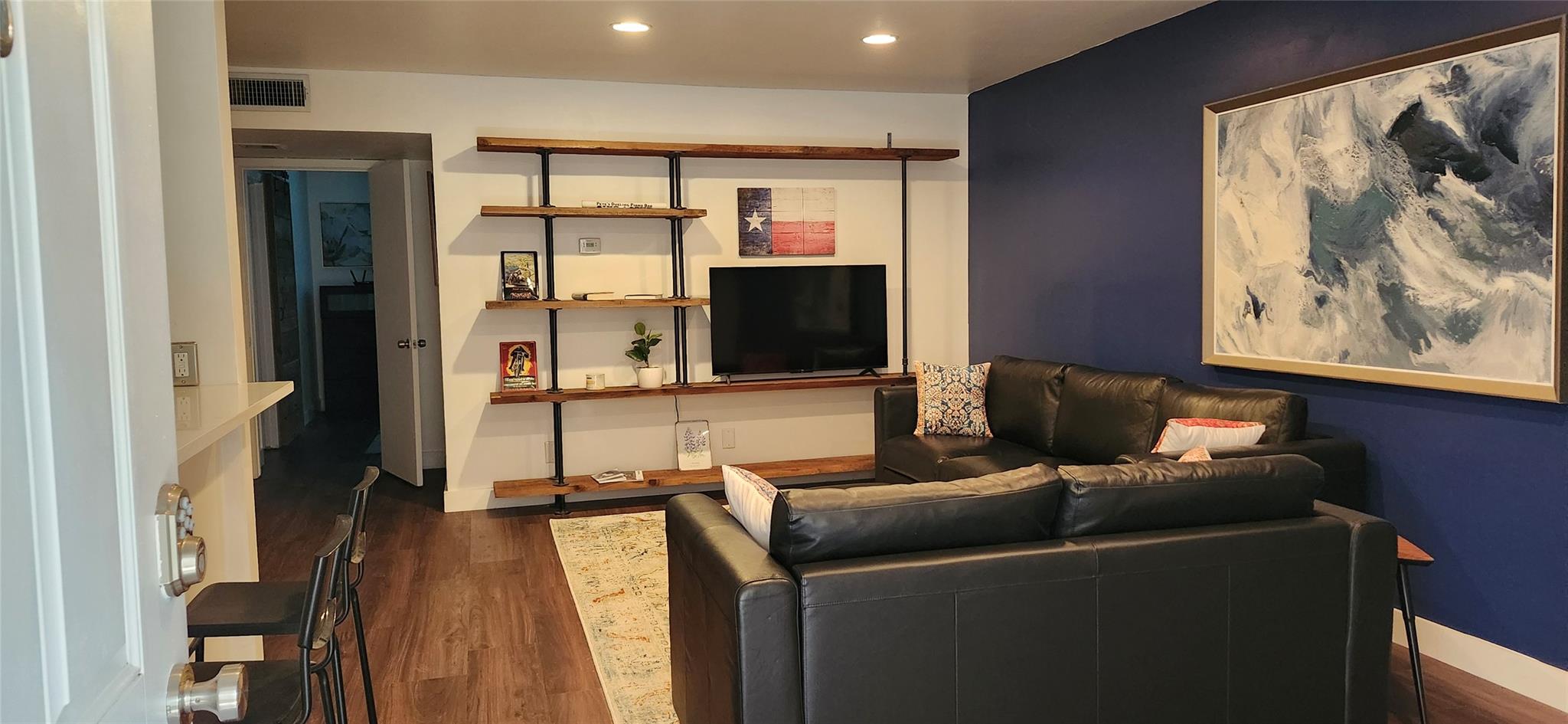 1240 Barton Hills Dr # 102, Austin, TX 78704