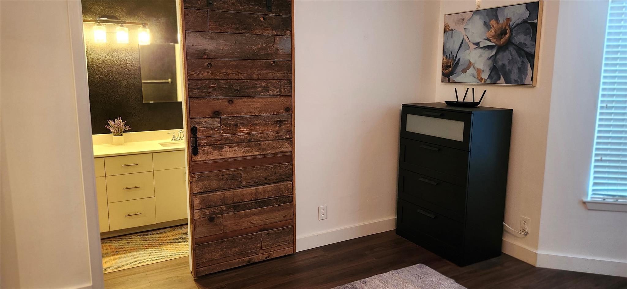 1240 Barton Hills Dr # 102, Austin, TX 78704