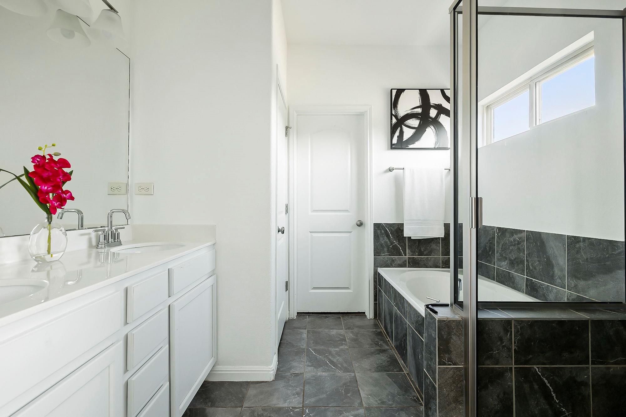 800 Totis Rd, Austin, TX 78748