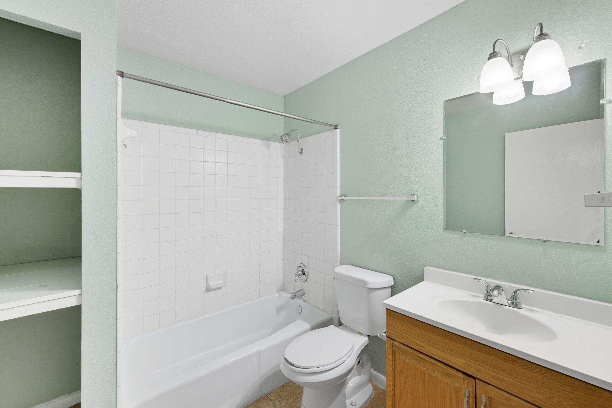 2208 Mission Hill Cir # 103, Austin, TX 78741