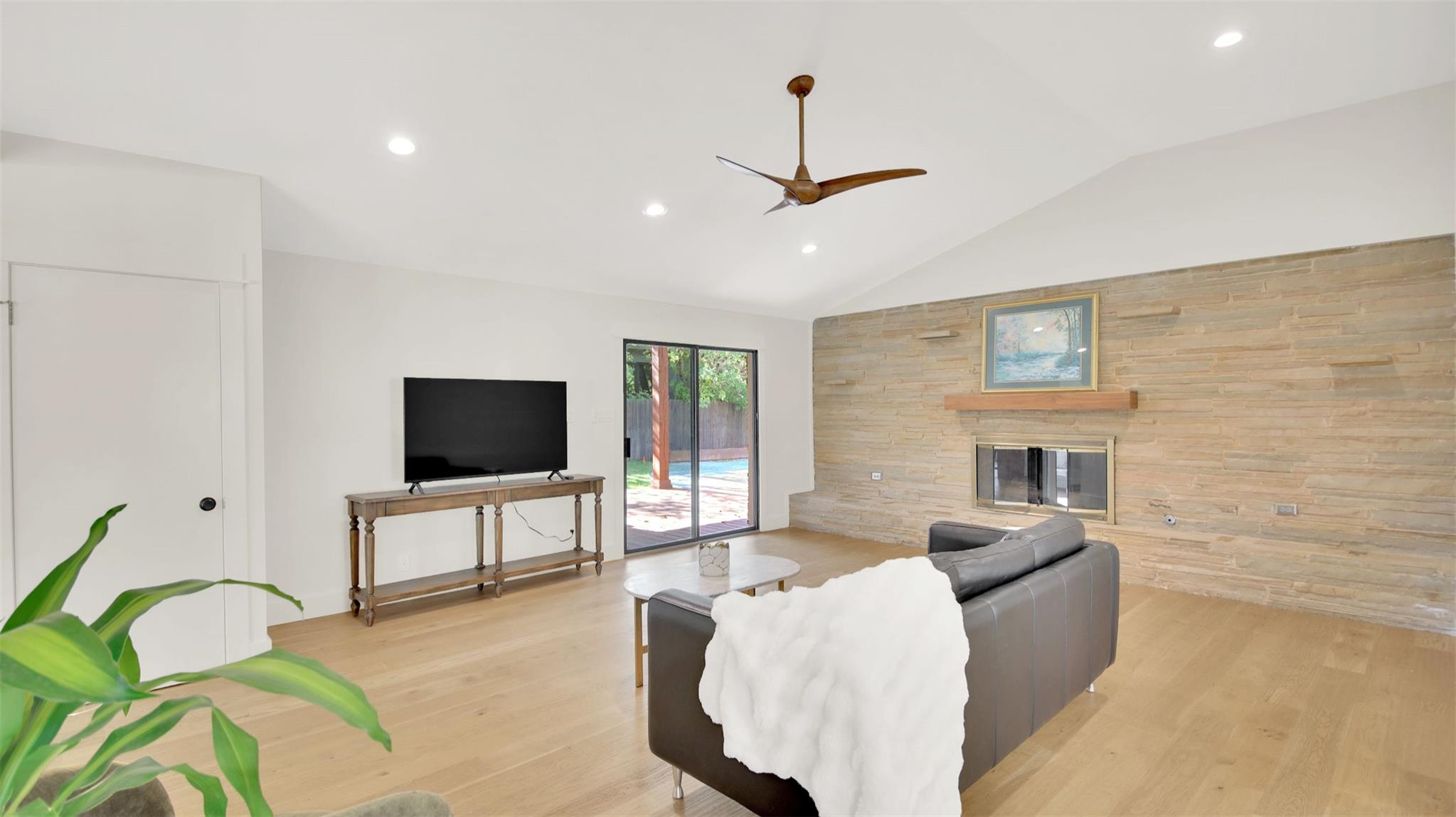 7510 Daugherty St, Austin, TX 78757