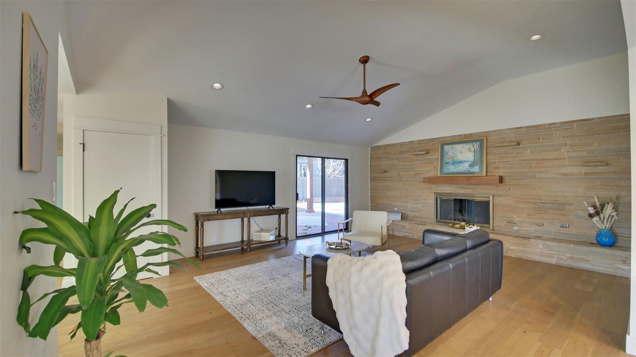 7510 Daugherty St, Austin, TX 78757