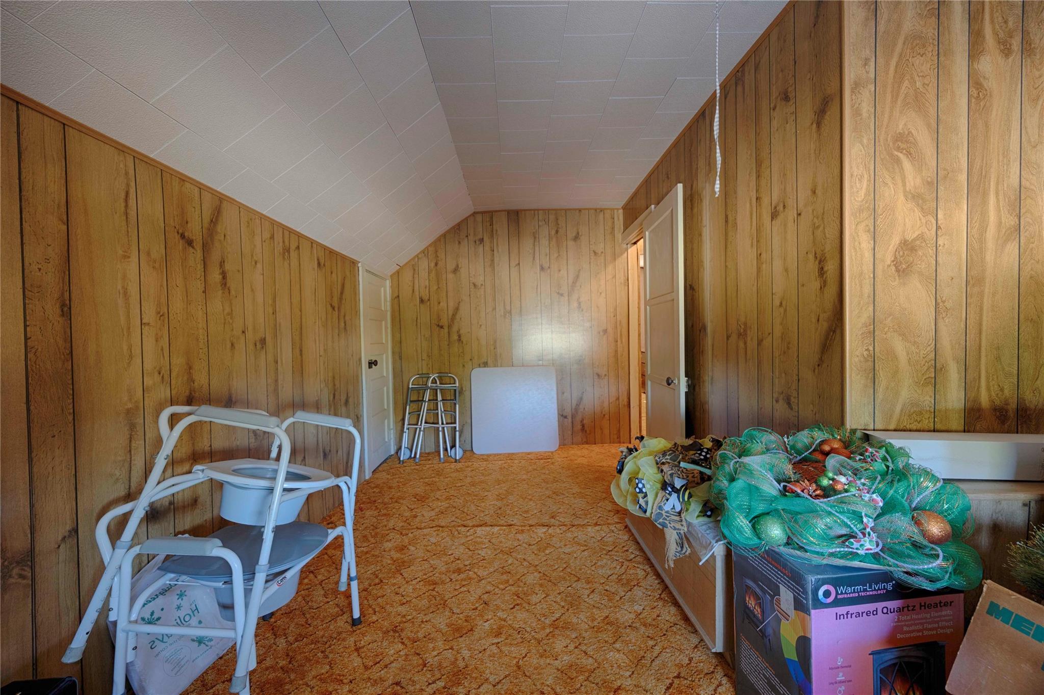 602 E Post Office St, Weimar, TX 78962