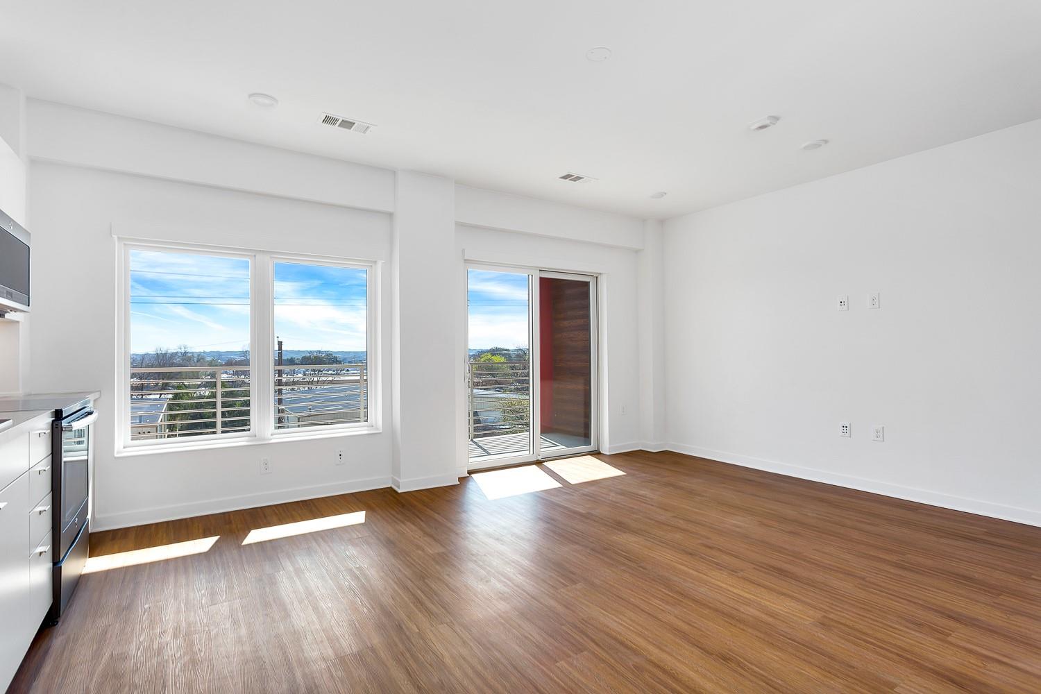 4361 S Congress Ave # 325, Austin, TX 78745