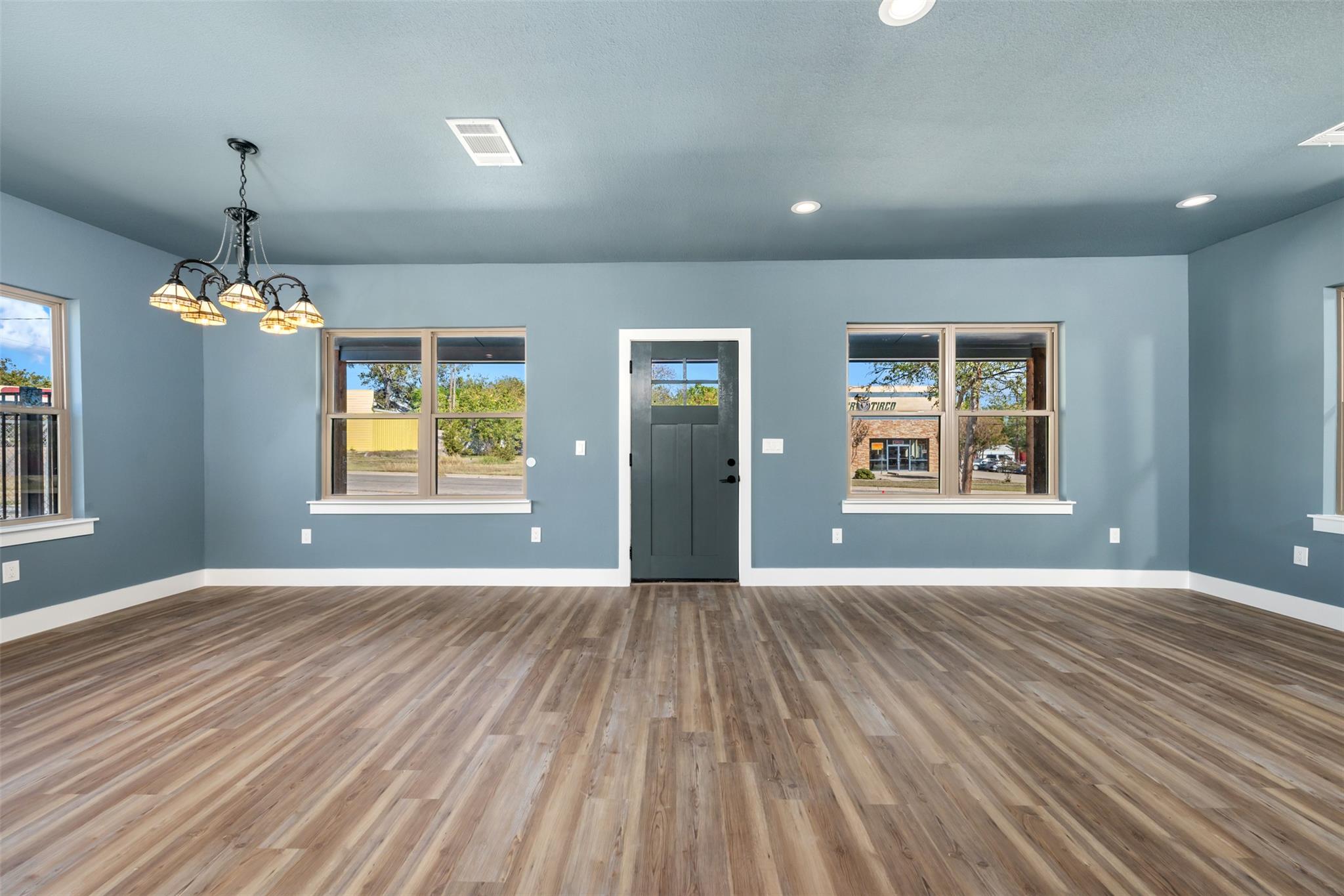 1205 W Avenue G, Temple, TX 76504