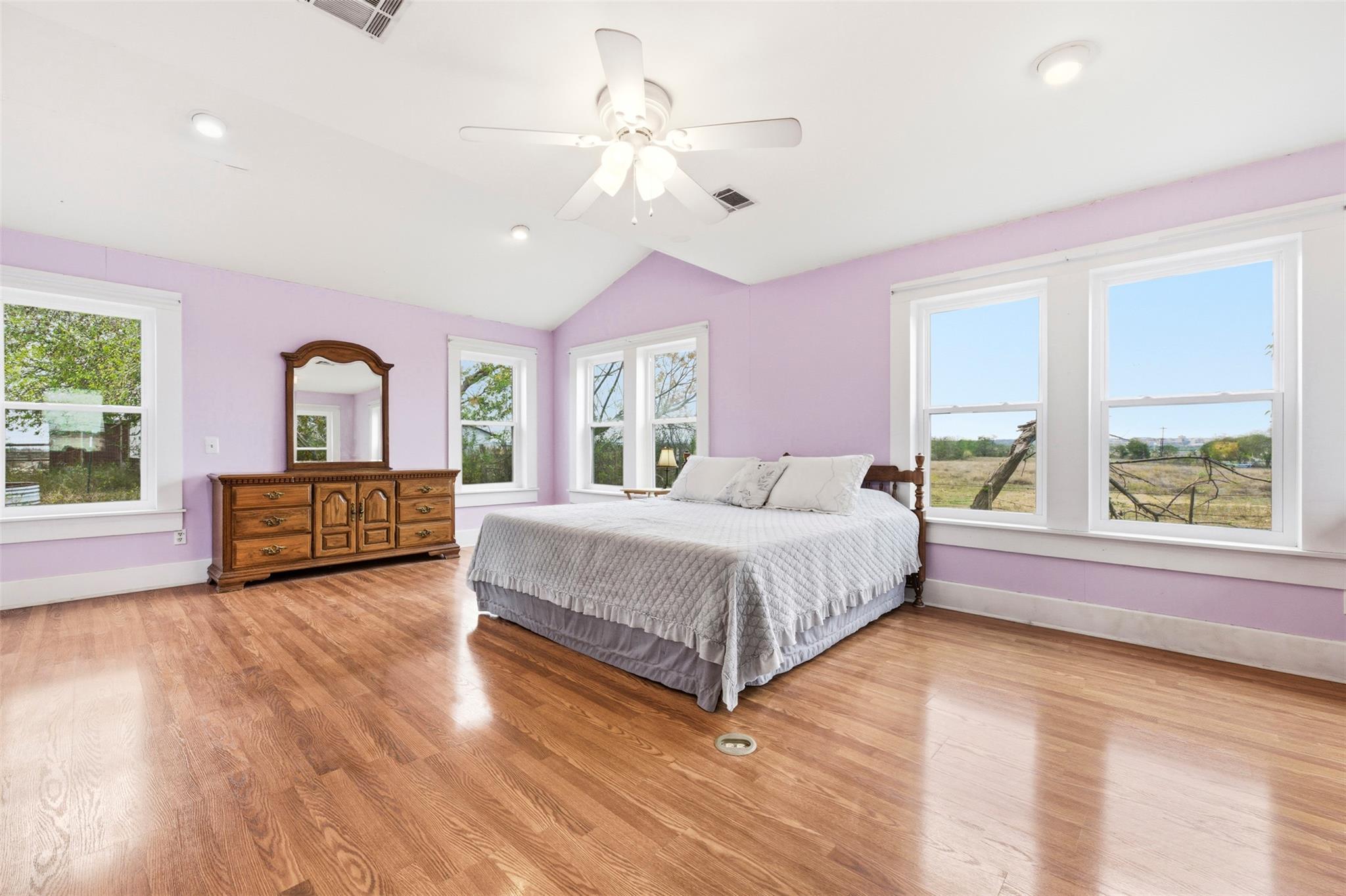 2102 Staples Rd, San Marcos, TX 78666