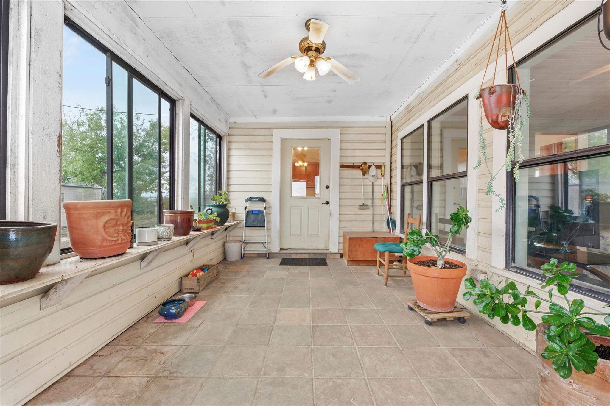 2102 Staples Rd, San Marcos, TX 78666