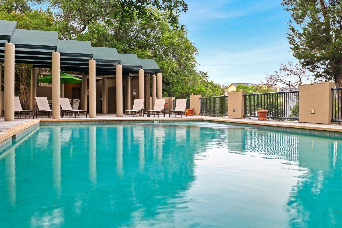 1707 Spyglass Dr # 123, Austin, TX 78746