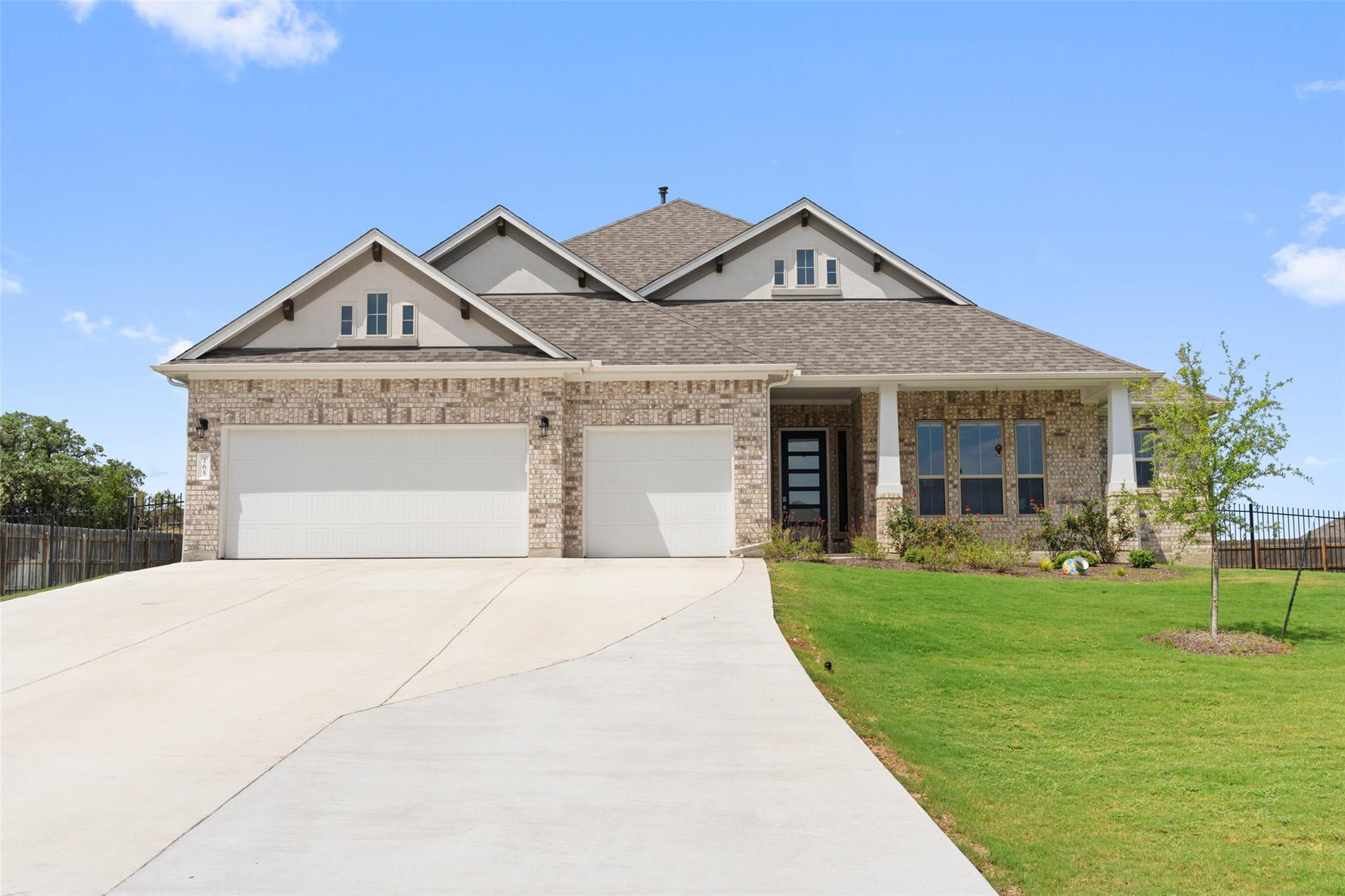 165 Lunar Loop, Dripping Springs, TX 78737