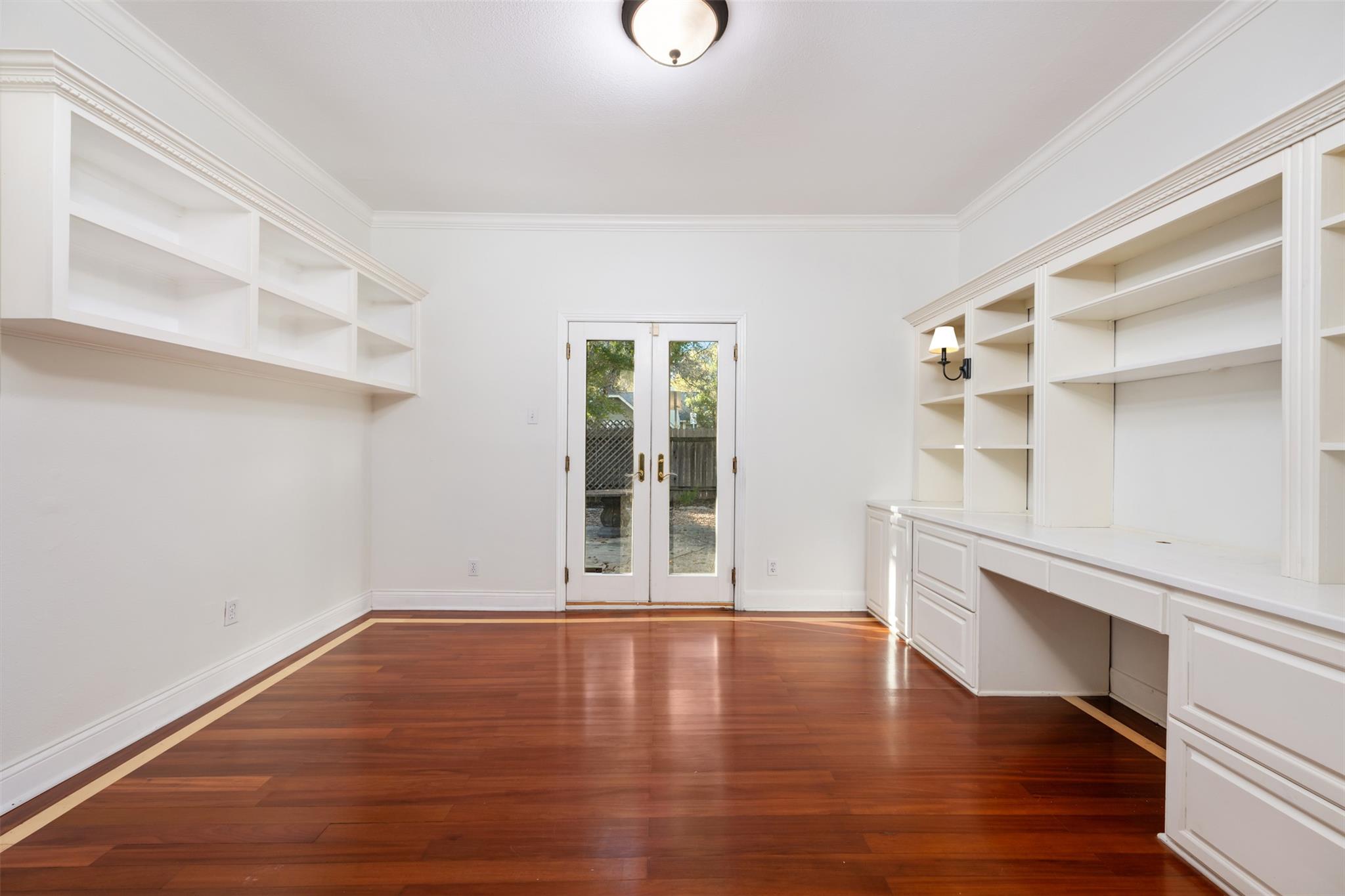 4111 Burnet Rd W, Austin, TX 78756