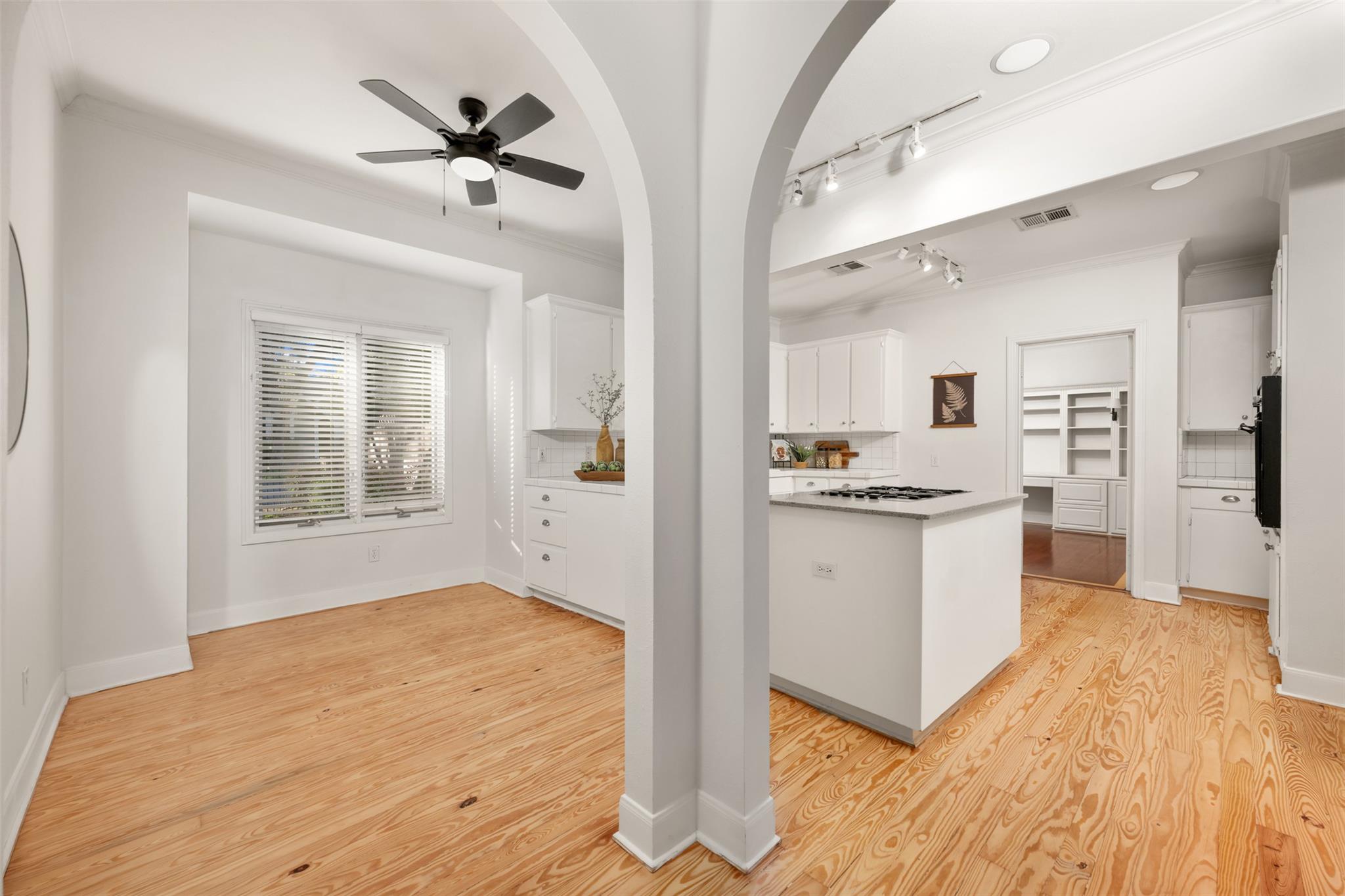 4111 Burnet Rd W, Austin, TX 78756