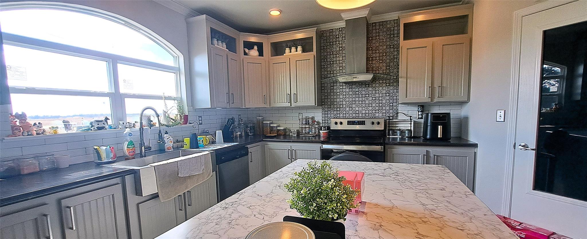 3432 County Road 206 Rd N, Cameron, TX 76520