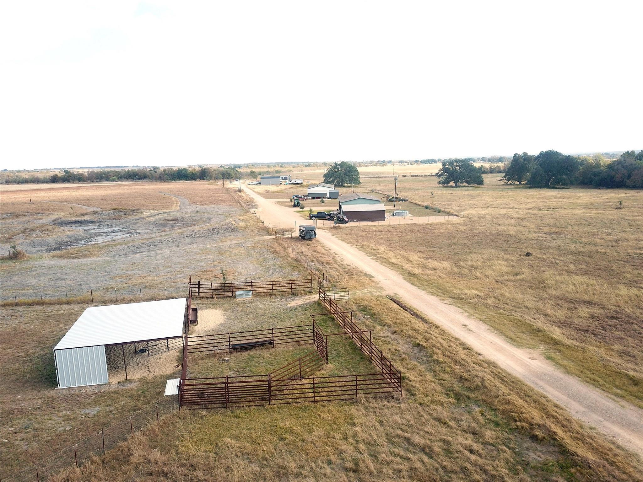 3432 County Road 206 Rd N, Cameron, TX 76520