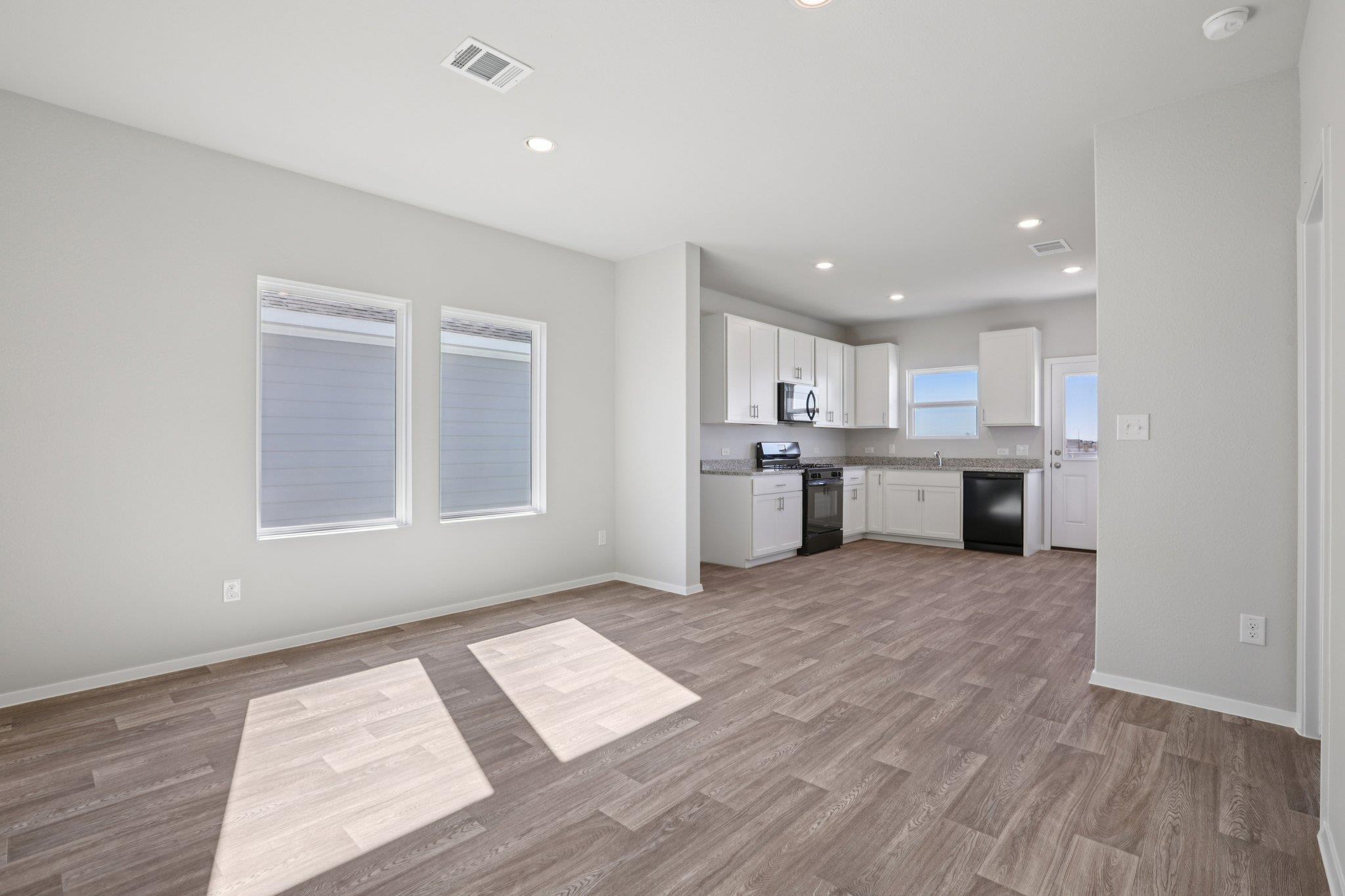 134 Summer Dr, Elgin, TX 78621