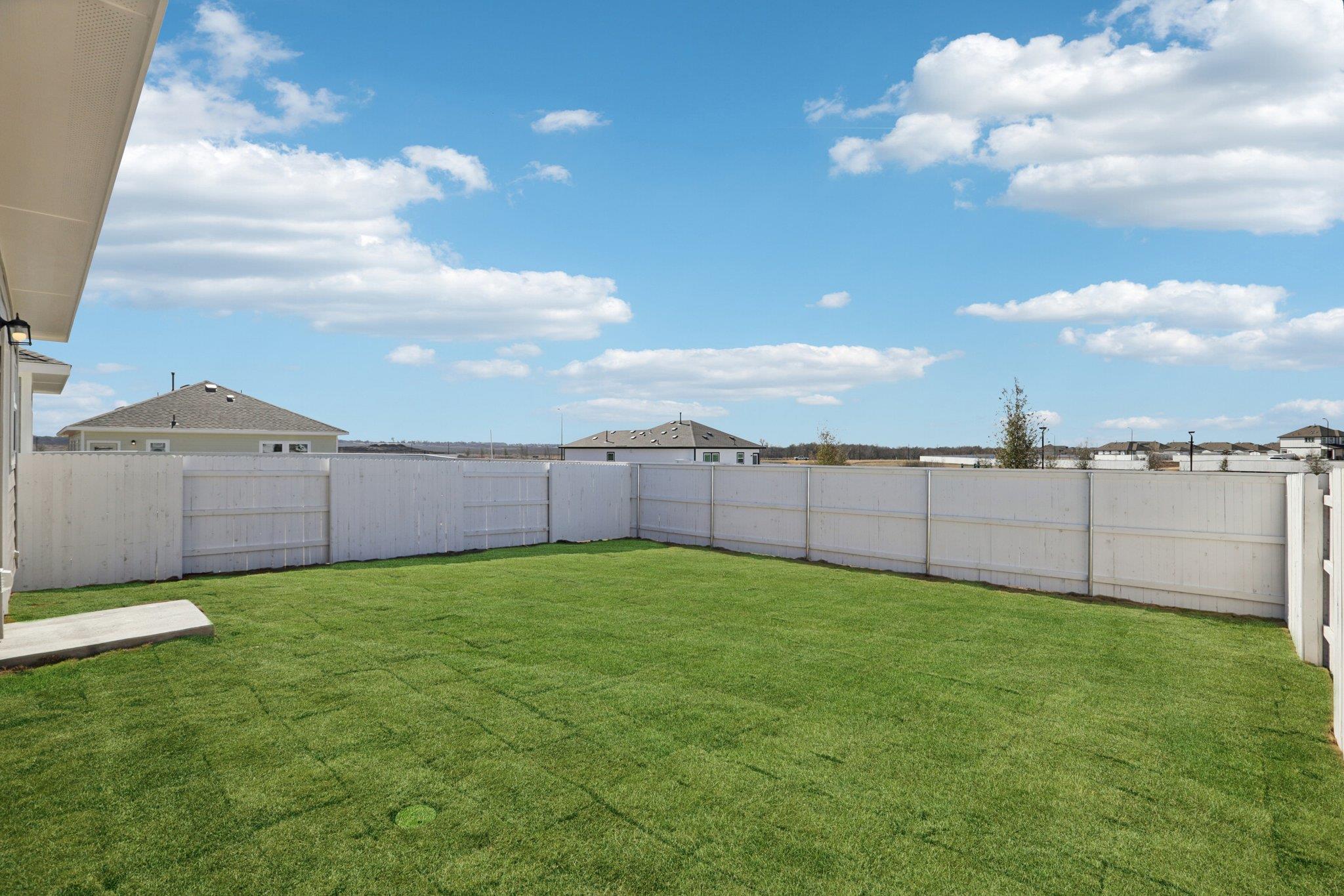 134 Summer Dr, Elgin, TX 78621