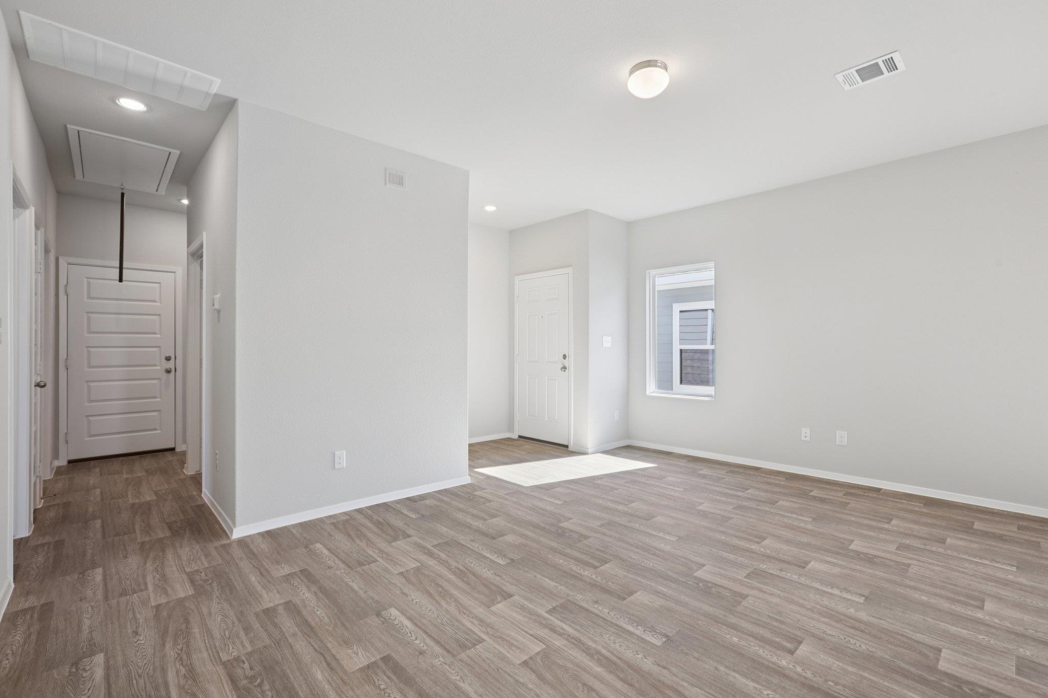 134 Summer Dr, Elgin, TX 78621