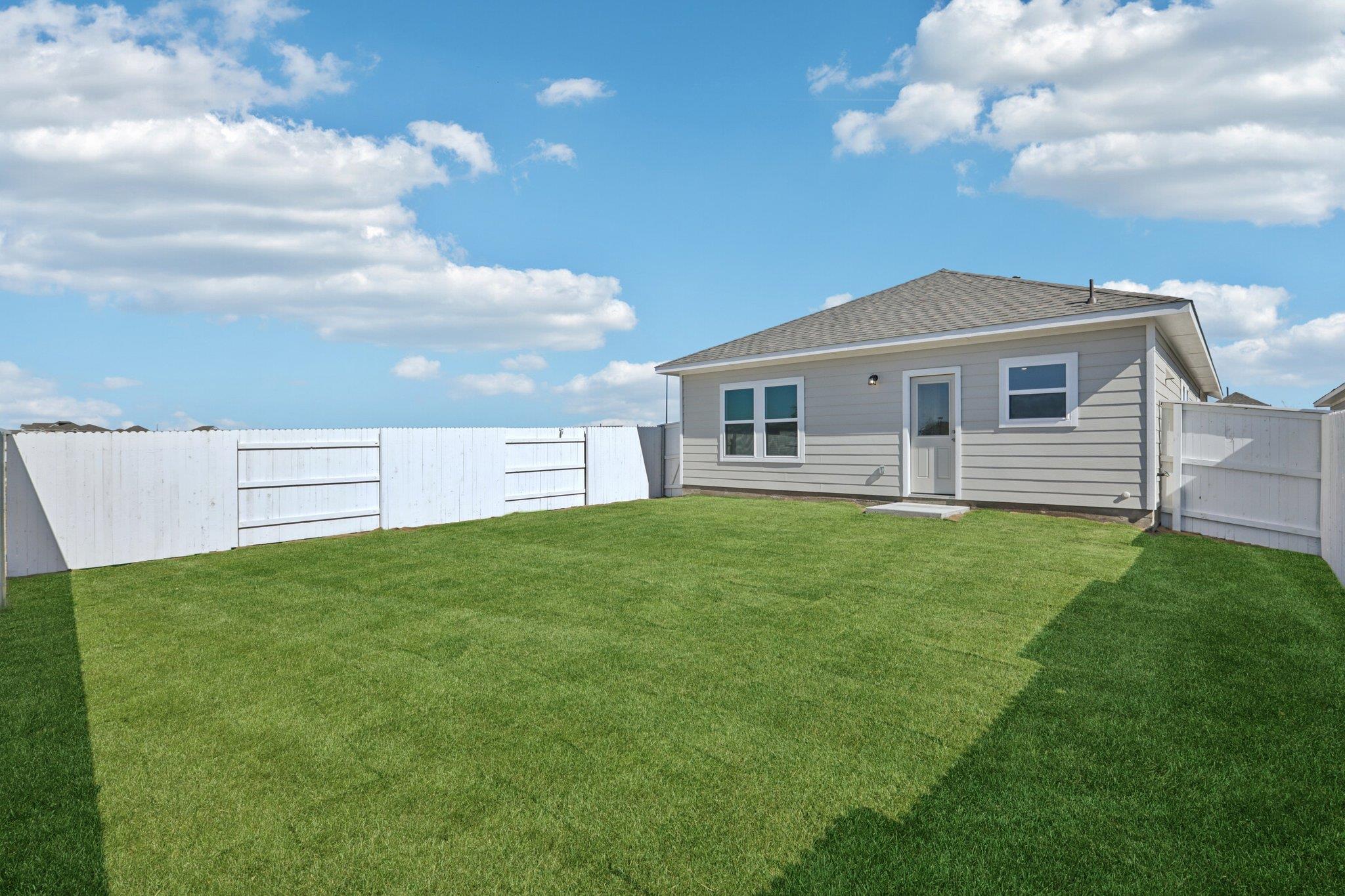 134 Summer Dr, Elgin, TX 78621