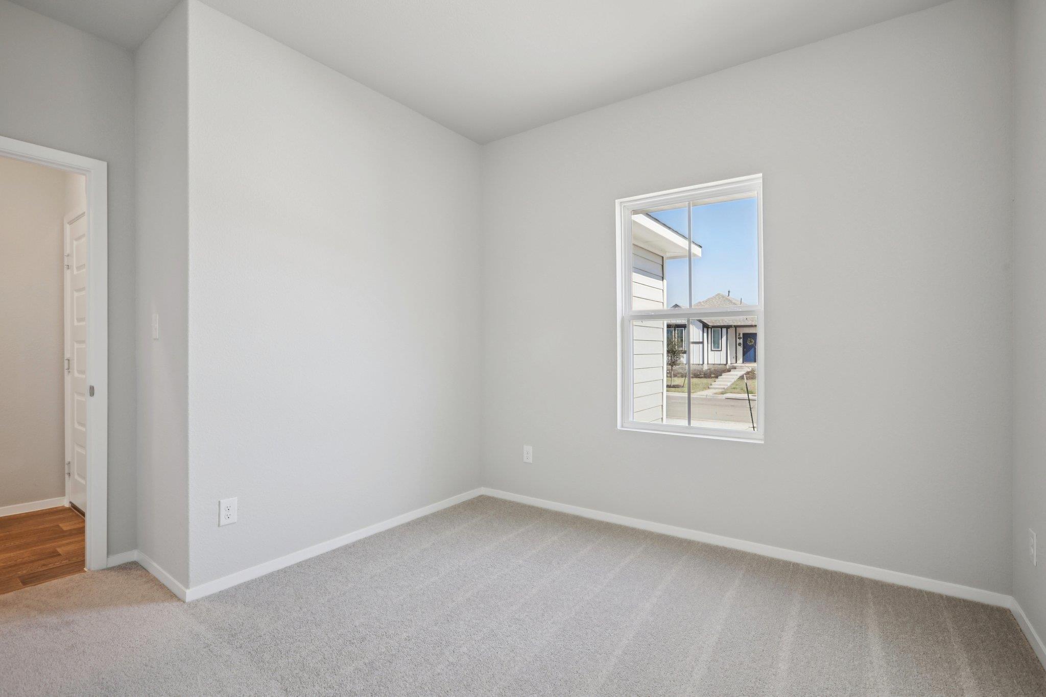 134 Summer Dr, Elgin, TX 78621