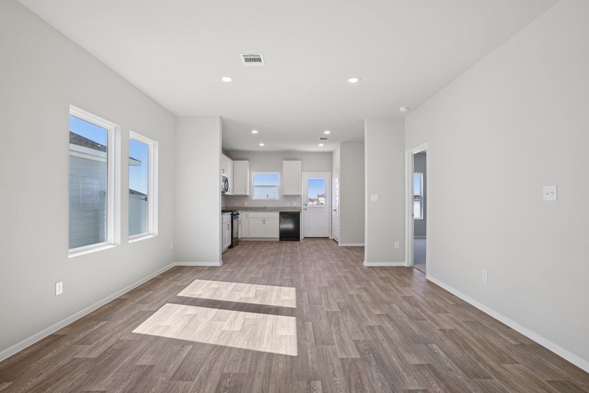 134 Summer Dr, Elgin, TX 78621