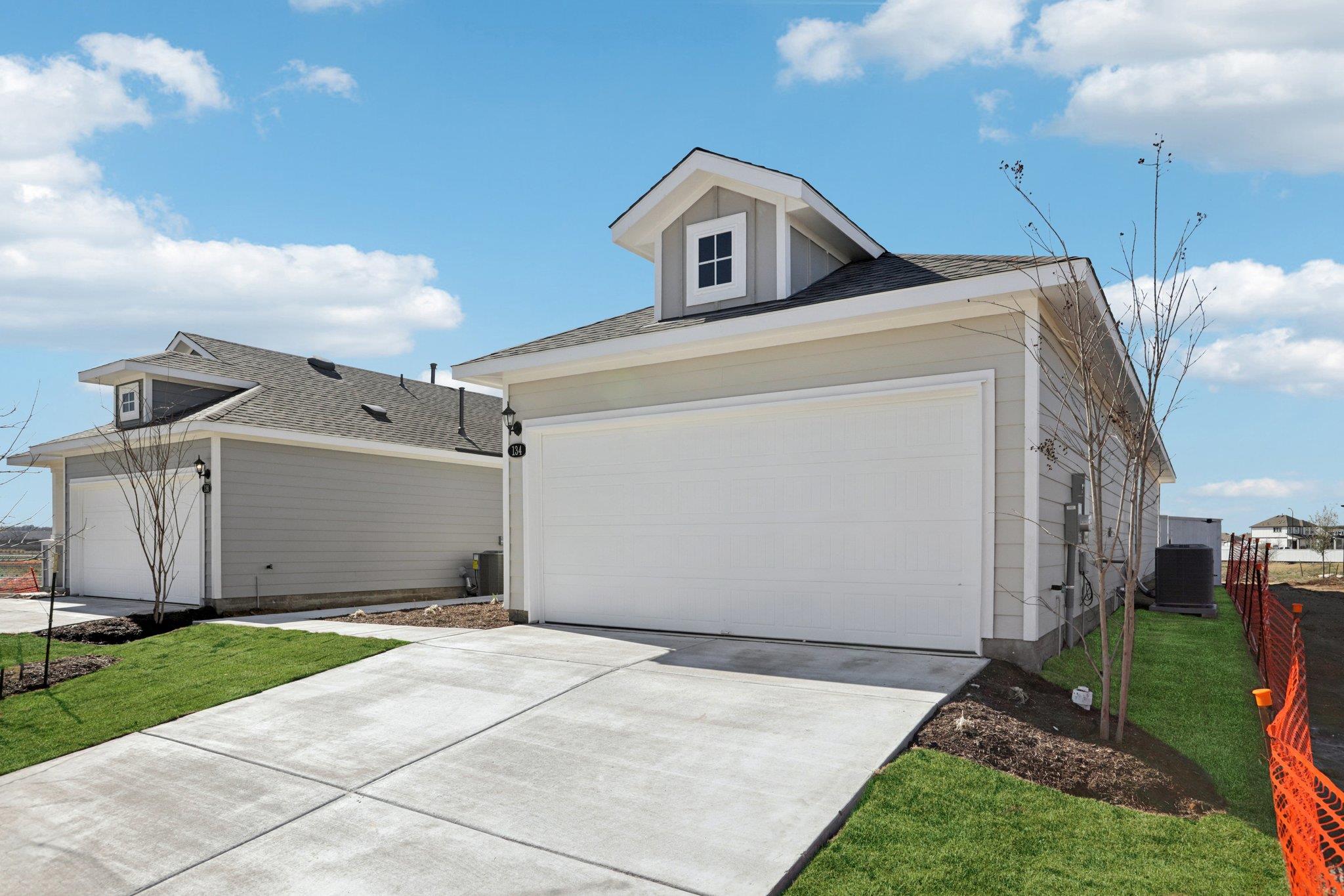 134 Summer Dr, Elgin, TX 78621