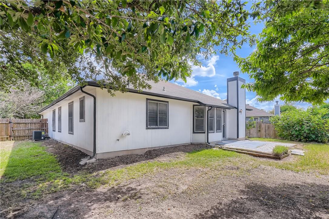 102 Evergreen Cir, Georgetown, TX 78626