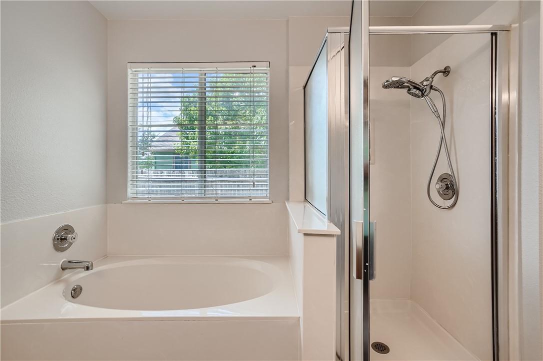 102 Evergreen Cir, Georgetown, TX 78626