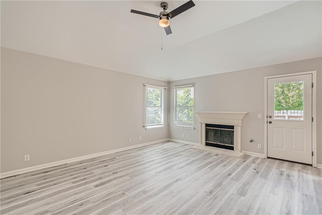 102 Evergreen Cir, Georgetown, TX 78626