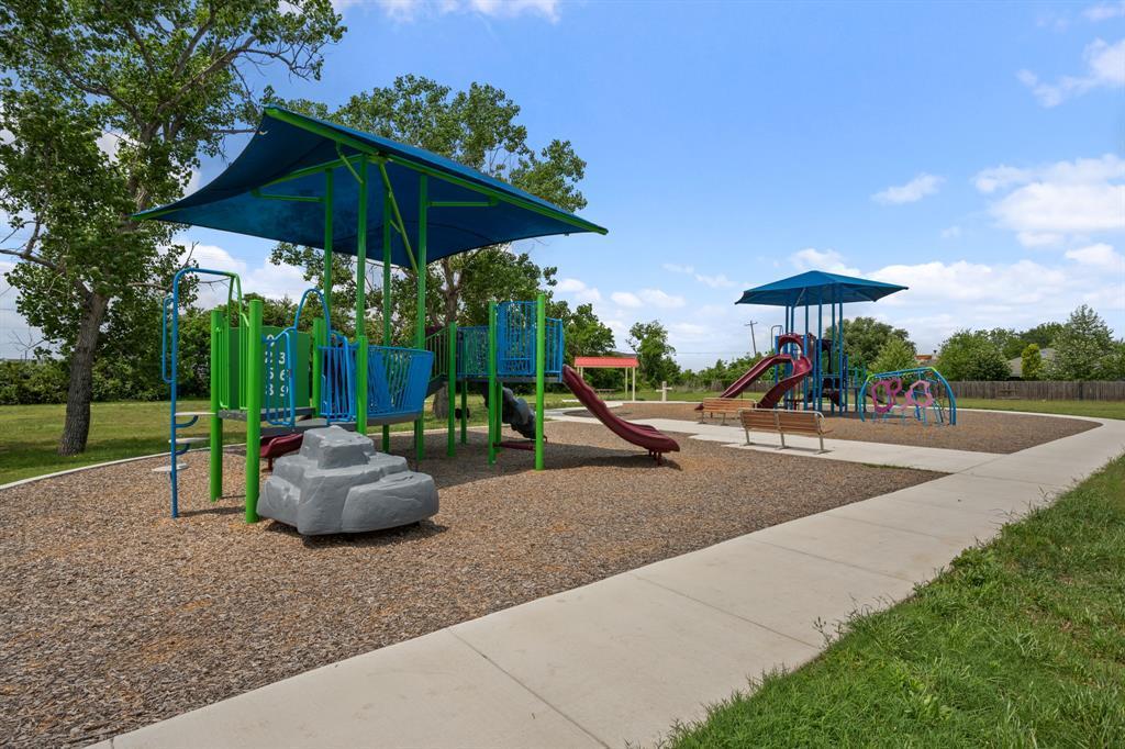 102 Evergreen Cir, Georgetown, TX 78626