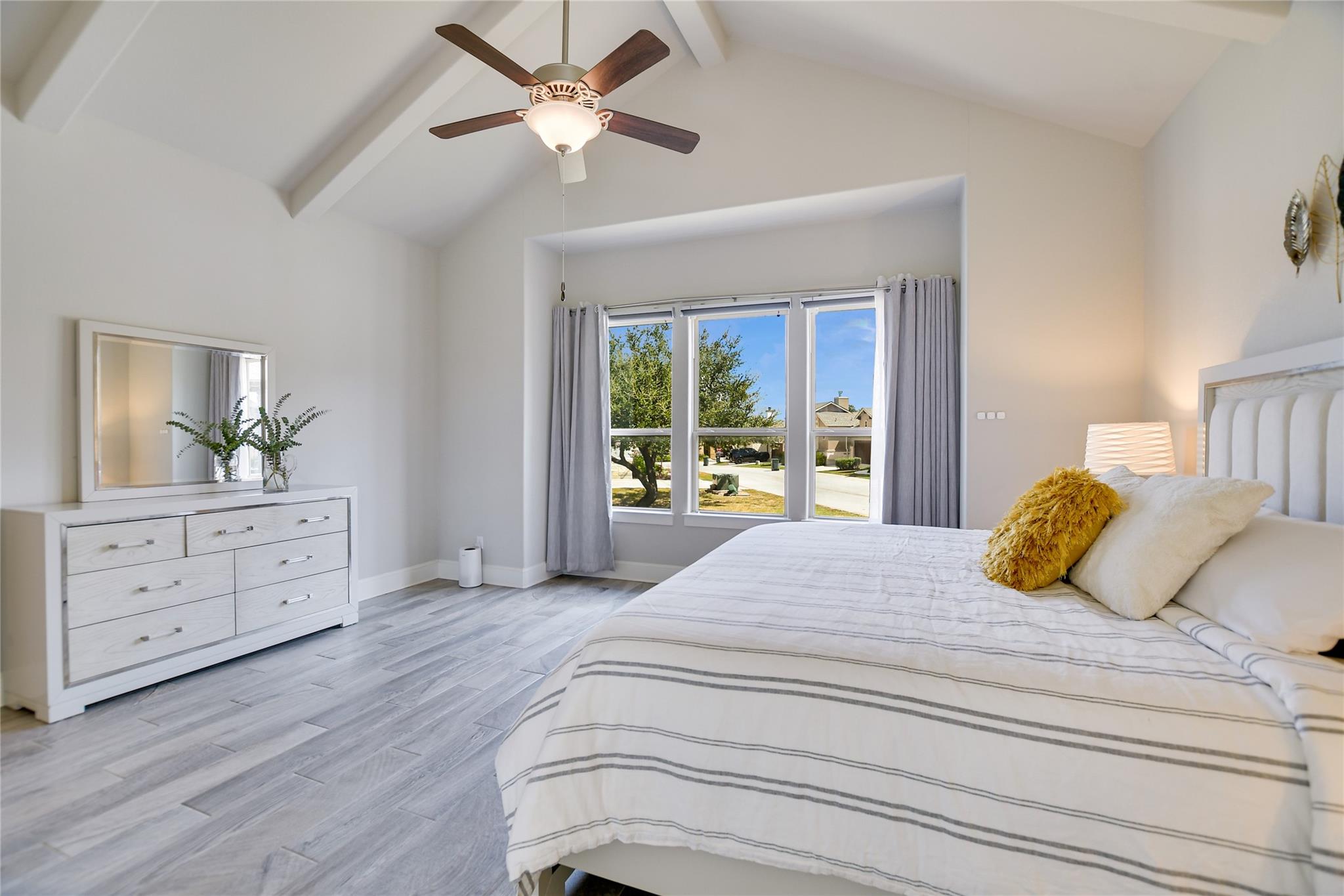 949 Indian Hawthorne Dr, Georgetown, TX 78628