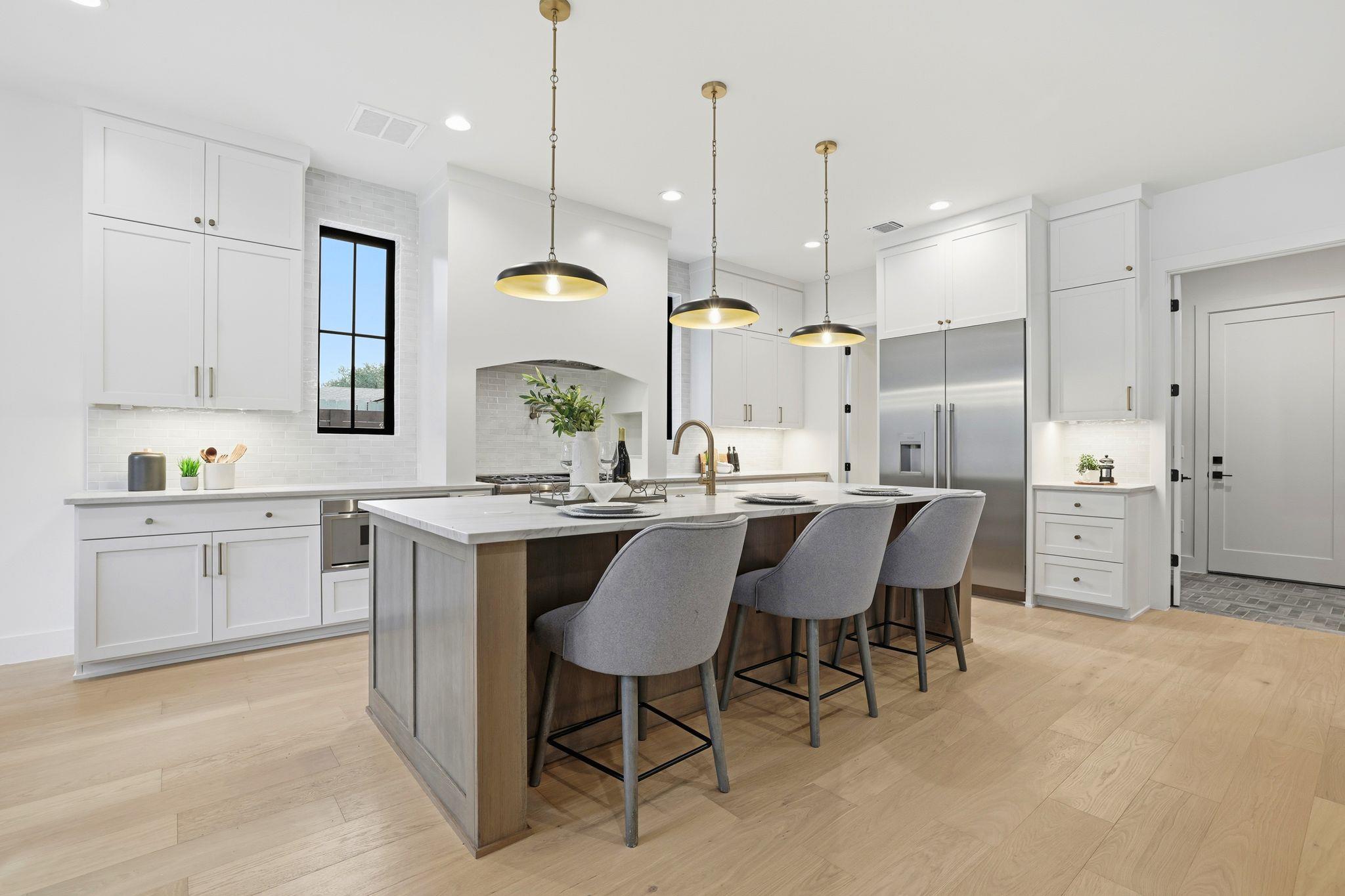 2908 Stoneway Dr, Austin, TX 78757