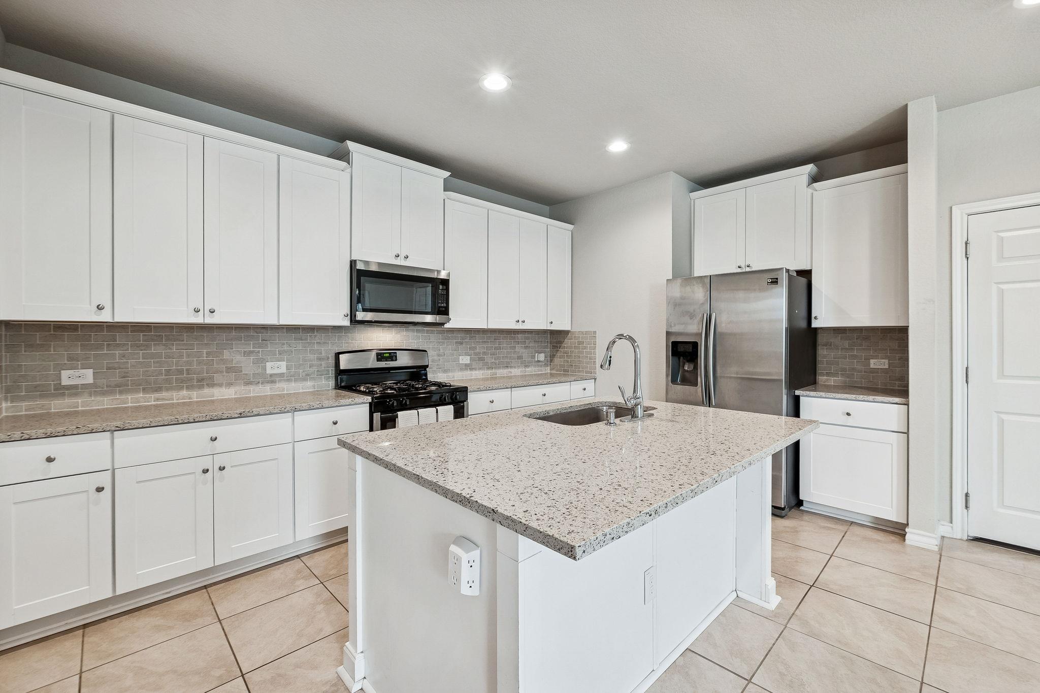 1624 W Broade St, Leander, TX 78641