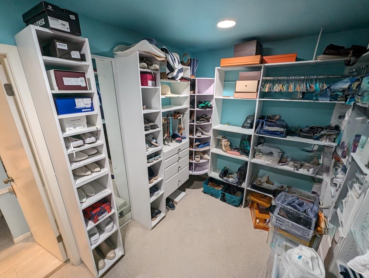 208 Crescent Blf, Lakeway, TX 78734