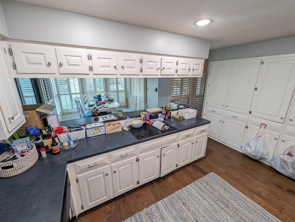 208 Crescent Blf, Lakeway, TX 78734